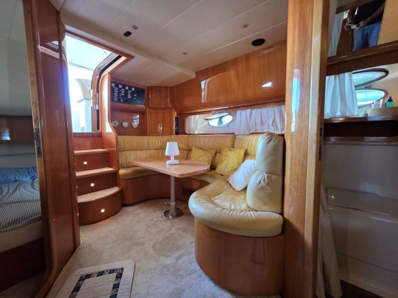 Uniesse Marine UNIESSE 42 usato - foto hero 17