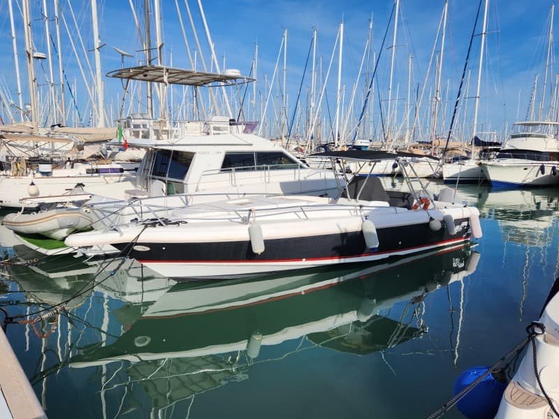 Intrepid 3560 Cuddy - Main View Intrepid 3560 Cuddy - Main View