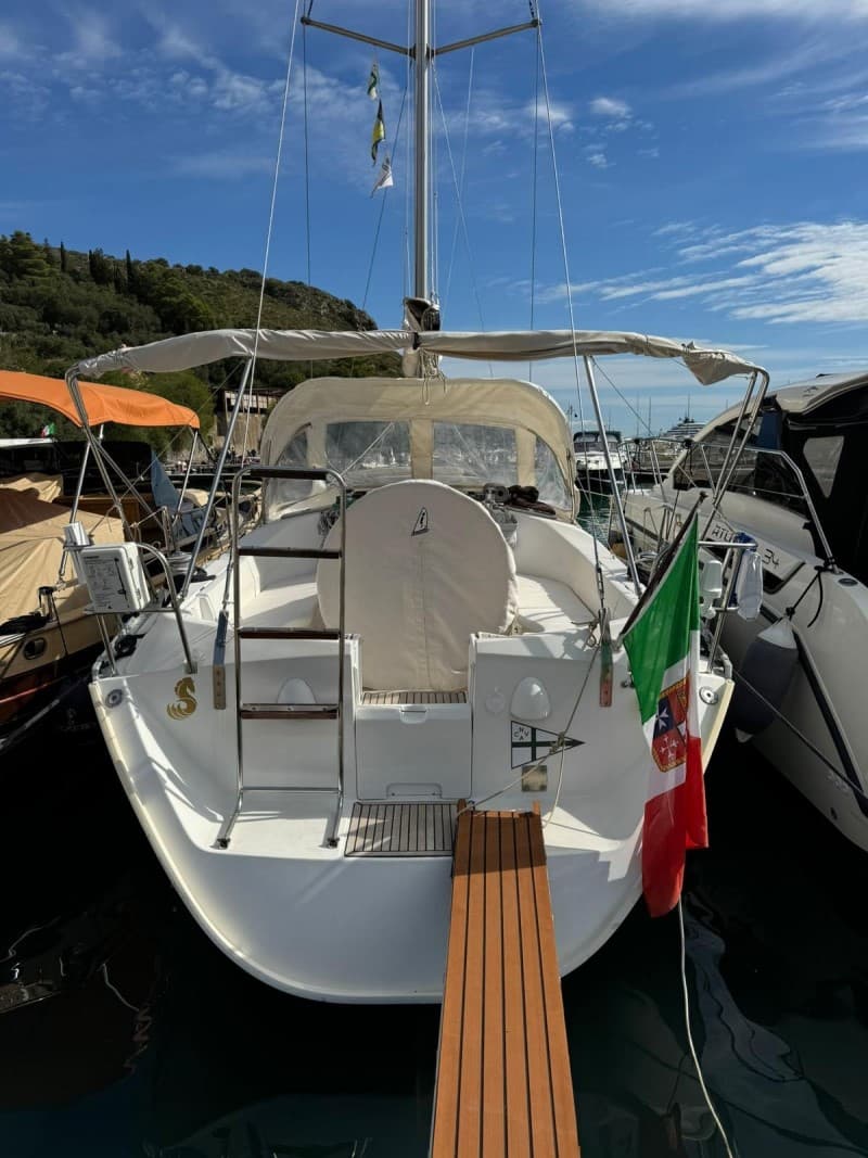 Beneteau Oceanis 381 Clipper used - detail 2