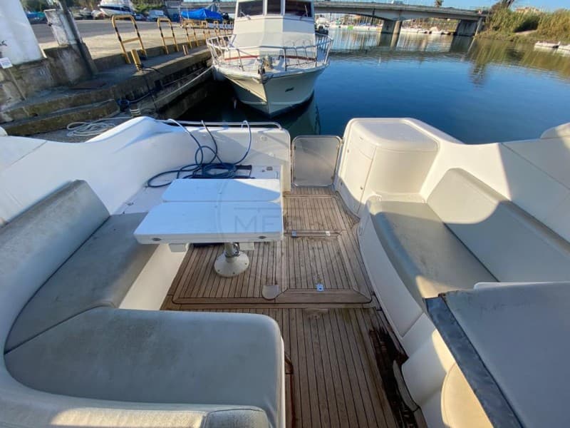 Compositi Costruzioni Navali Composit 415 - Deck View Compositi Costruzioni Navali Composit 415 - Deck View