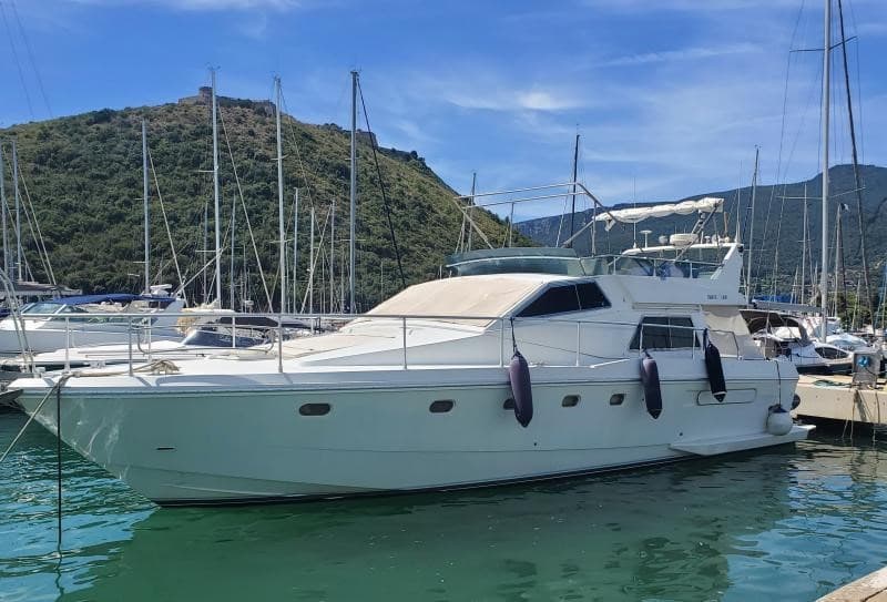 Ferretti 52 S used - detail 1