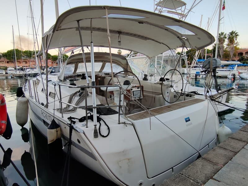 Bavaria 51 - Detail View 1 Bavaria 51 - Detail View 1