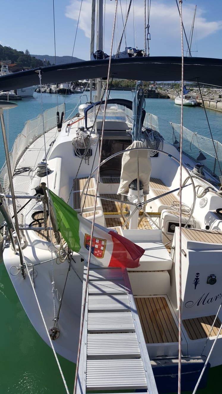 Elan Marine Elan 40 - Deck View Elan Marine Elan 40 - Deck View