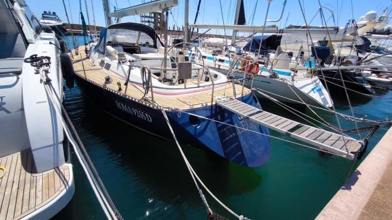 Comar Phoenix 50 - Deck View Comar Phoenix 50 - Deck View