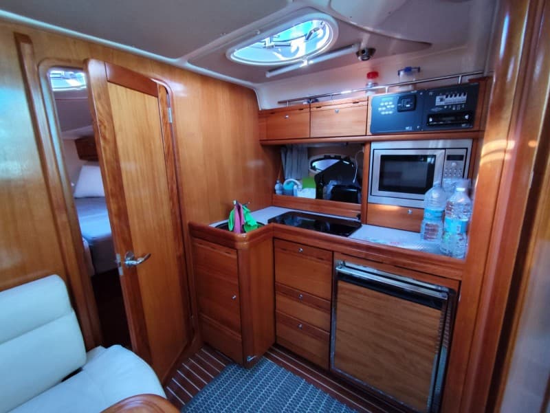Bavaria 33 Sport used - hero image 19
