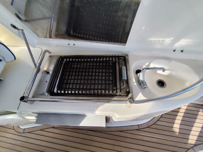 Bavaria 33 Sport used - hero image 6