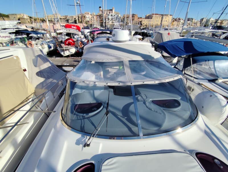Bavaria 33 Sport used - hero image 10