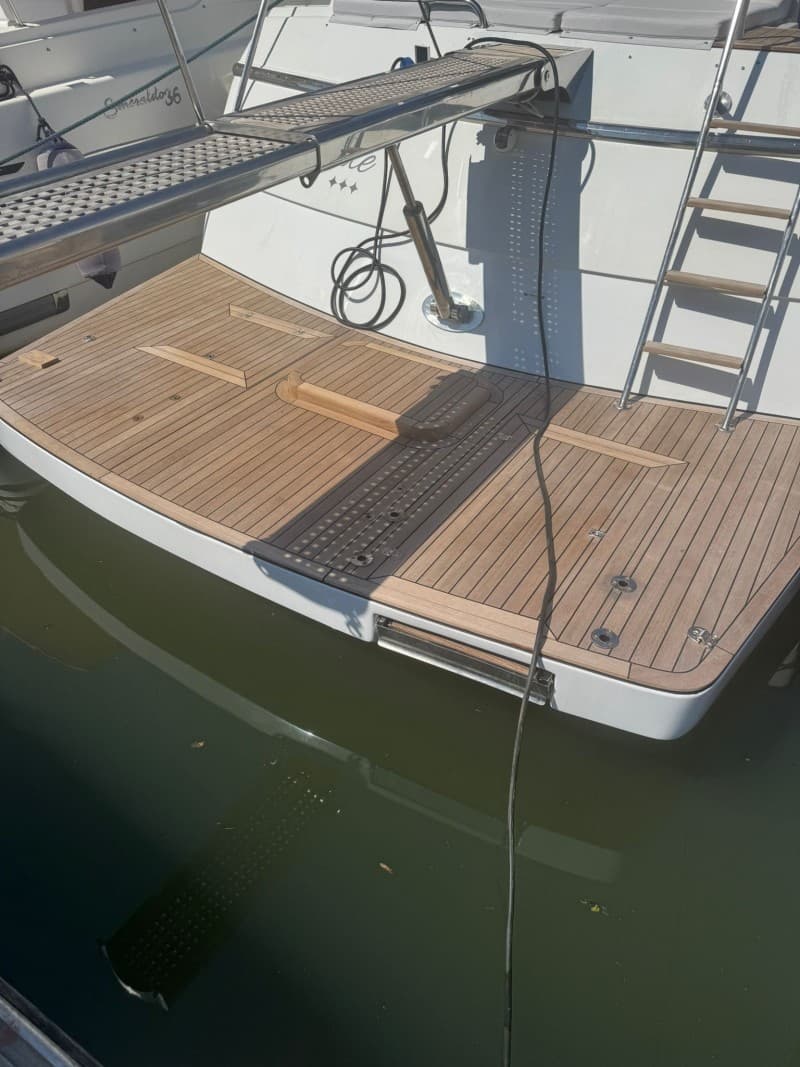 Rizzardi 50 Cr Day - Detail View 1 Rizzardi 50 Cr Day - Detail View 1