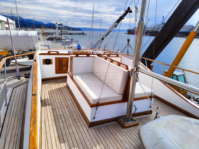 Hershine Marine Hershine 37 used - hero image 6