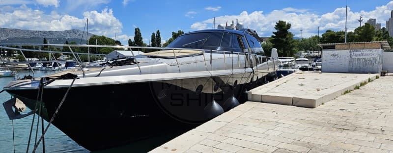 Fiberglass Fashion 68 - Interior View Fiberglass Fashion 68 - Interior View