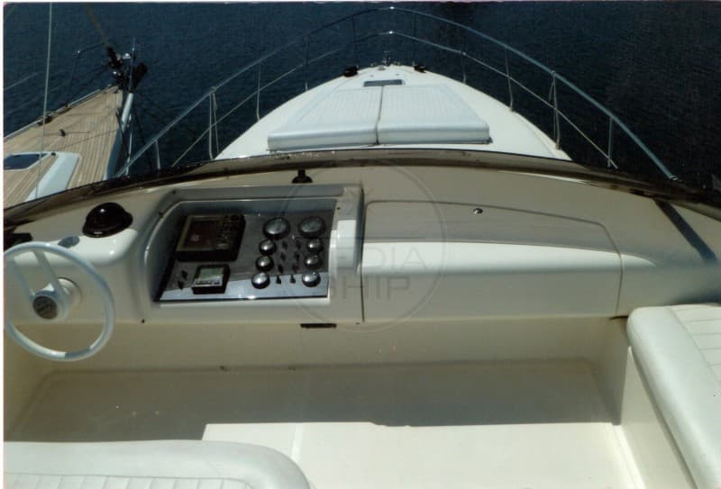 Azimut 43 - Detail View 1 Azimut 43 - Detail View 1