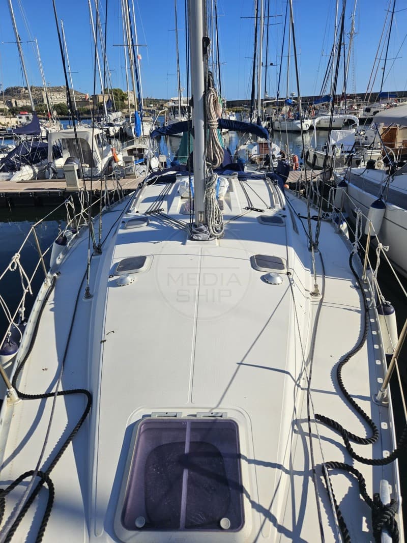 Jeanneau SUN ODYSSEY 42.2 used - hero image 12
