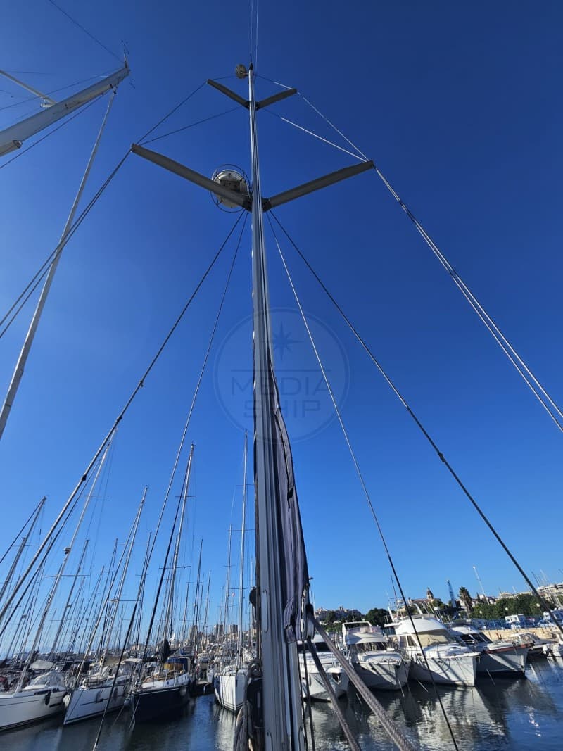 Jeanneau SUN ODYSSEY 42.2 used - hero image 10