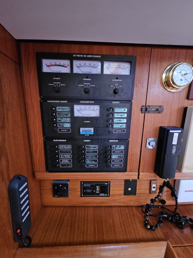 Jeanneau SUN ODYSSEY 42.2 used - hero image 17