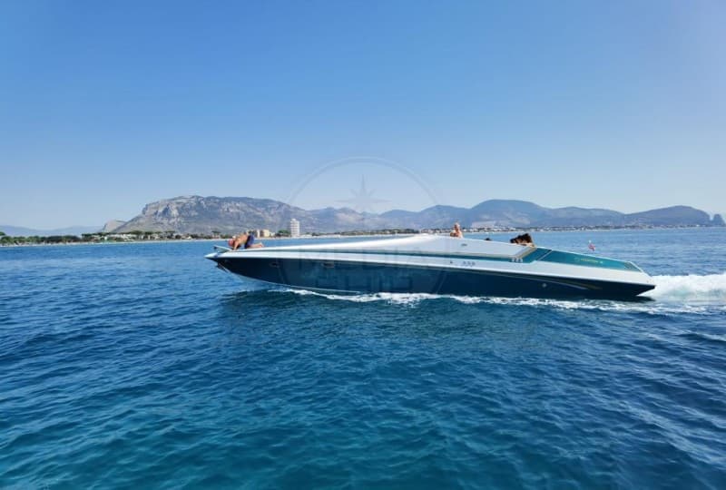 Fountain Powerboats Fountain 47 usato - dettaglio 1