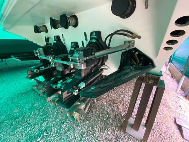 Fountain Powerboats Fountain 47 used - detail 3