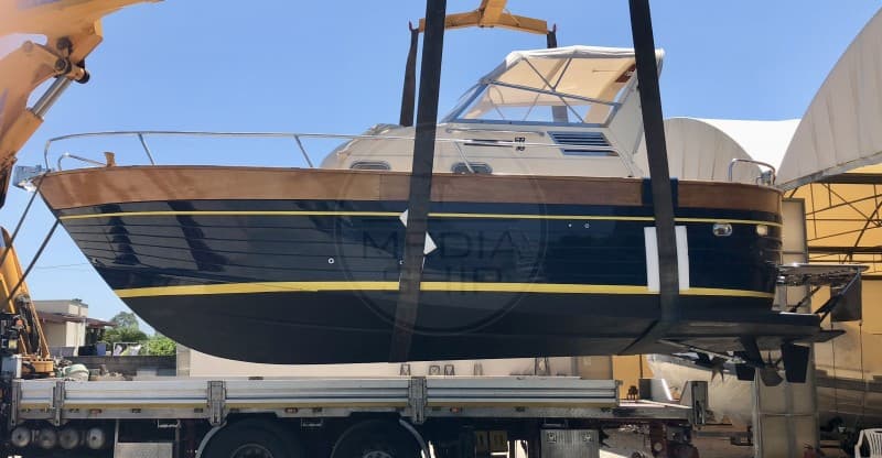 Apreamare 75 - Interior View Apreamare 75 - Interior View