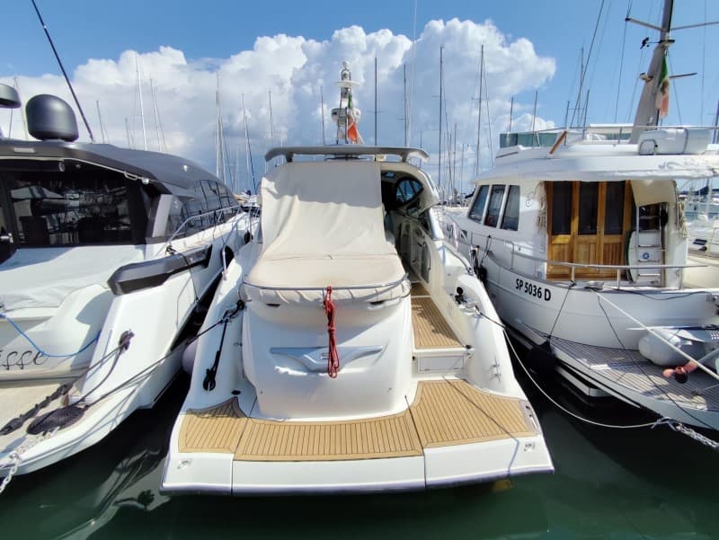 Cranchi 47 Mediterranee - Detail View 1 Cranchi 47 Mediterranee - Detail View 1