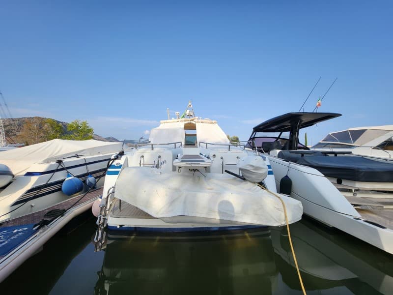 Raffaelli Mistral S - Deck View Raffaelli Mistral S - Deck View