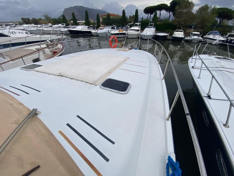 Mochi Craft Mochi 47 Open - Deck View Mochi Craft Mochi 47 Open - Deck View