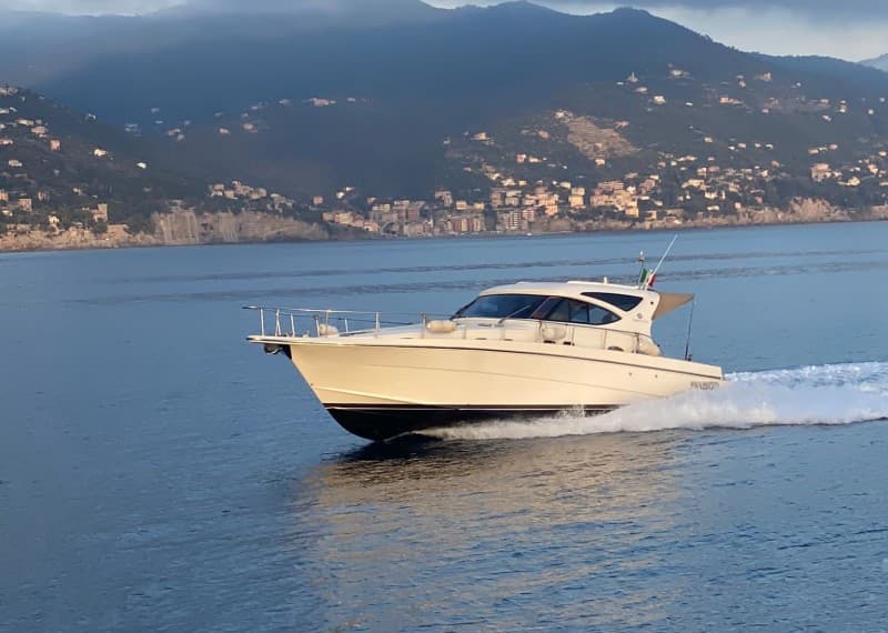 Cayman 43 - Deck View Cayman 43 - Deck View