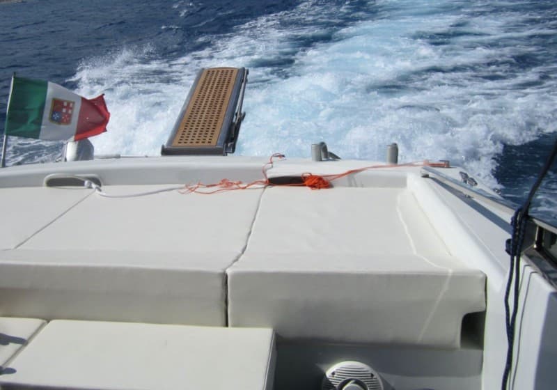 Baia Baia 40 - Detail View 1 Baia Baia 40 - Detail View 1