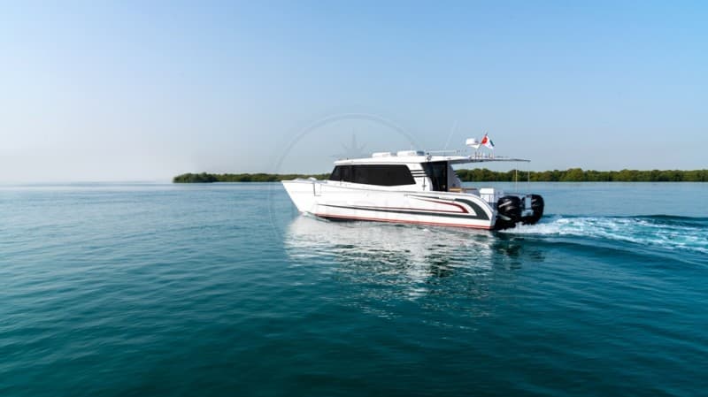 Gulf Craft Silvercat 40 Lux - Deck View Gulf Craft Silvercat 40 Lux - Deck View