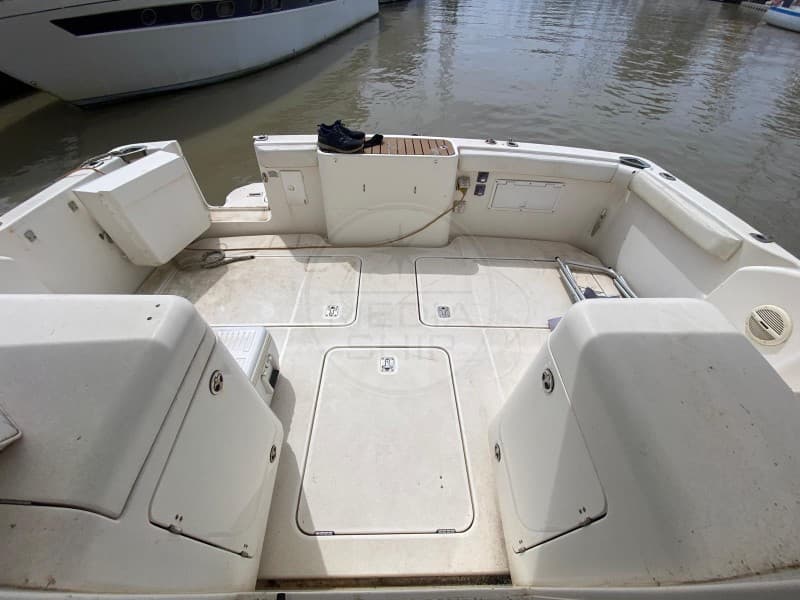 Silverton 38 - Deck View Silverton 38 - Deck View