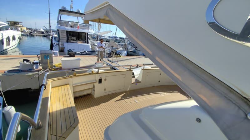 VZ Vz 68 - Deck View VZ Vz 68 - Deck View