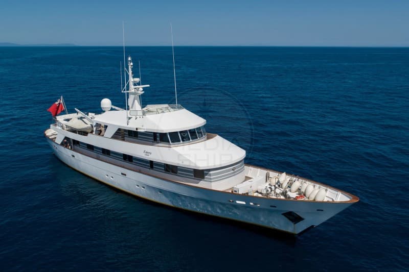 Camper & Nicholsons 40 Mt - Interior View Camper & Nicholsons 40 Mt - Interior View