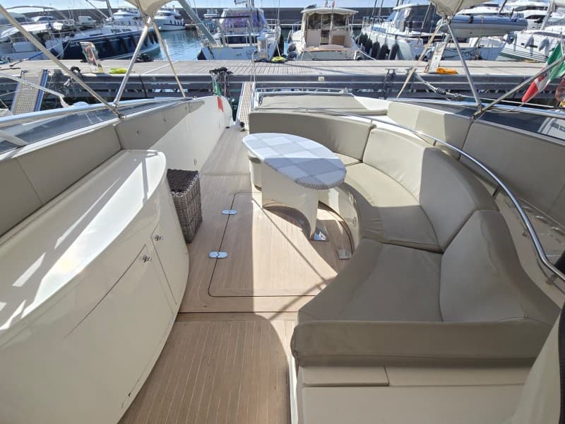 Cgm Costruzioni Nautiche Cherokee 51 - Interior View Cgm Costruzioni Nautiche Cherokee 51 - Interior View