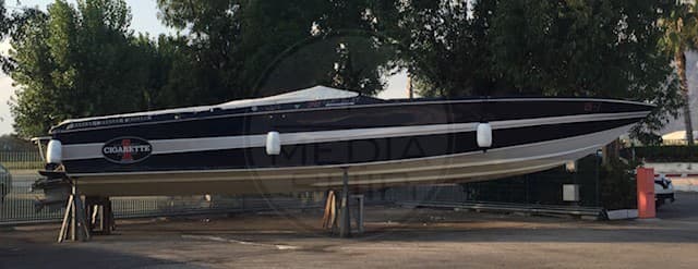 Cigarette R.T. Cigarette 38 Top Gun - Detail View 1 Cigarette R.T. Cigarette 38 Top Gun - Detail View 1