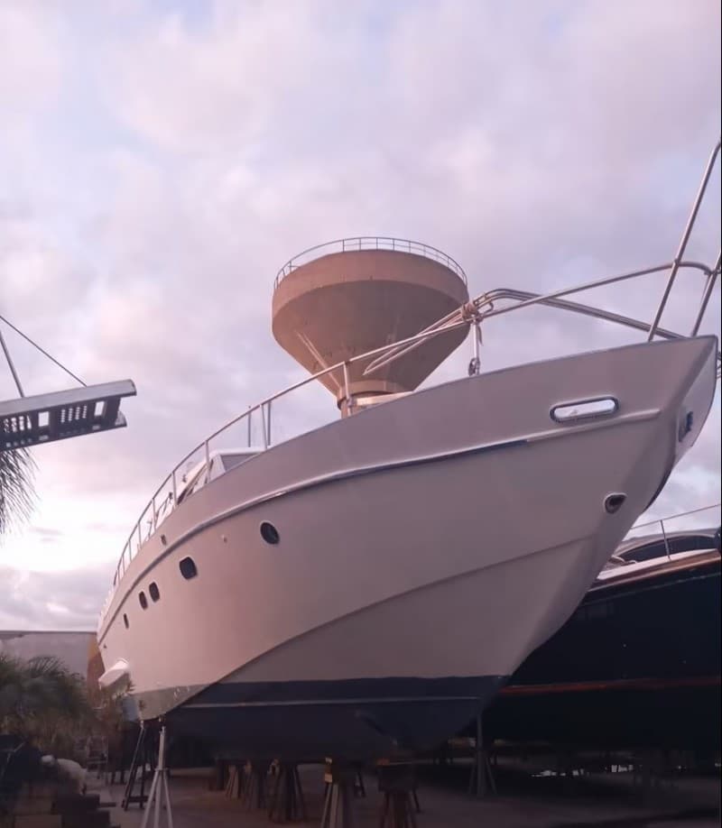 Cantieri Navali Liguri Ghibli 19 - Interior View Cantieri Navali Liguri Ghibli 19 - Interior View