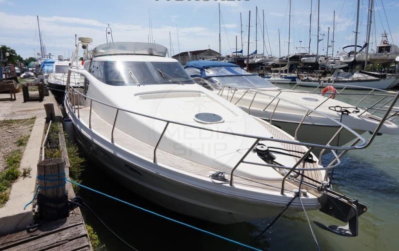 Comar Clanship 58 - Detail View 1 Comar Clanship 58 - Detail View 1