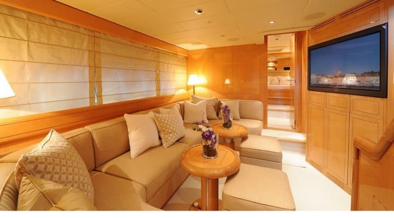 Overmarine Mangusta Yachts Mangusta 72 usato - foto hero 8