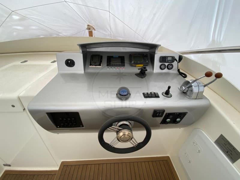 V Yacht V40 d'occasion - image hero 20