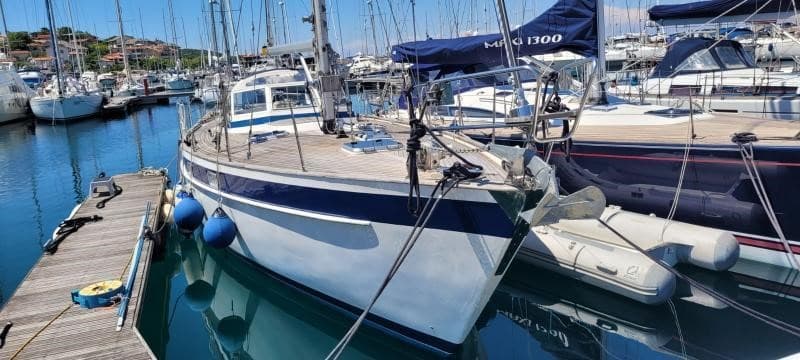 Hallberg Rassy 42 - Interior View Hallberg Rassy 42 - Interior View