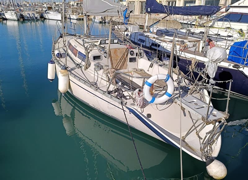 Beneteau First 32.5 - Main View Beneteau First 32.5 - Main View