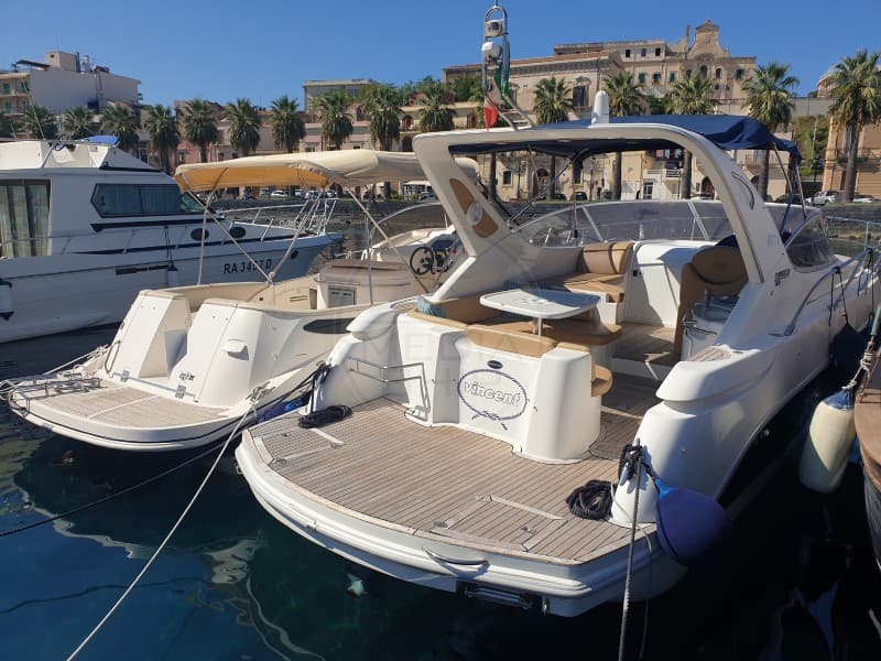 Sessa Marine Sessa C 30 - Detail View 1 Sessa Marine Sessa C 30 - Detail View 1