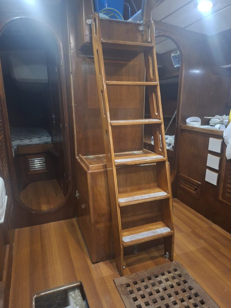 Art Mare Manhattan 44 - Main View Art Mare Manhattan 44 - Main View