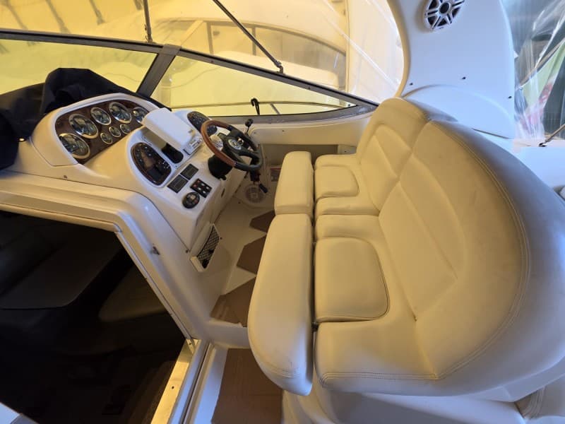 Sea Ray 335 Dancer used - detail 3