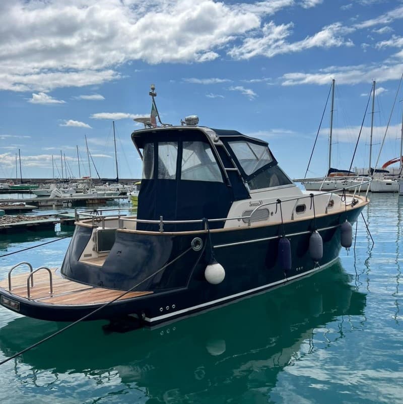 Di Donna Serapo 30 - Detail View 1 Di Donna Serapo 30 - Detail View 1