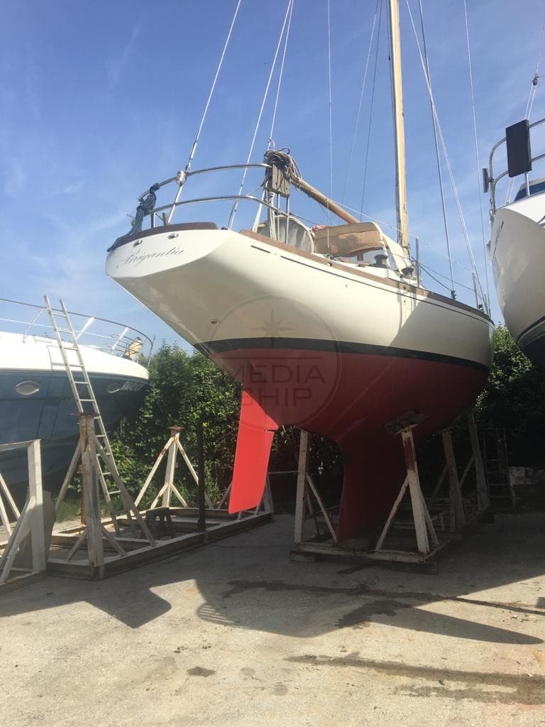 Benello S&S 36 - Deck View Benello S&S 36 - Deck View