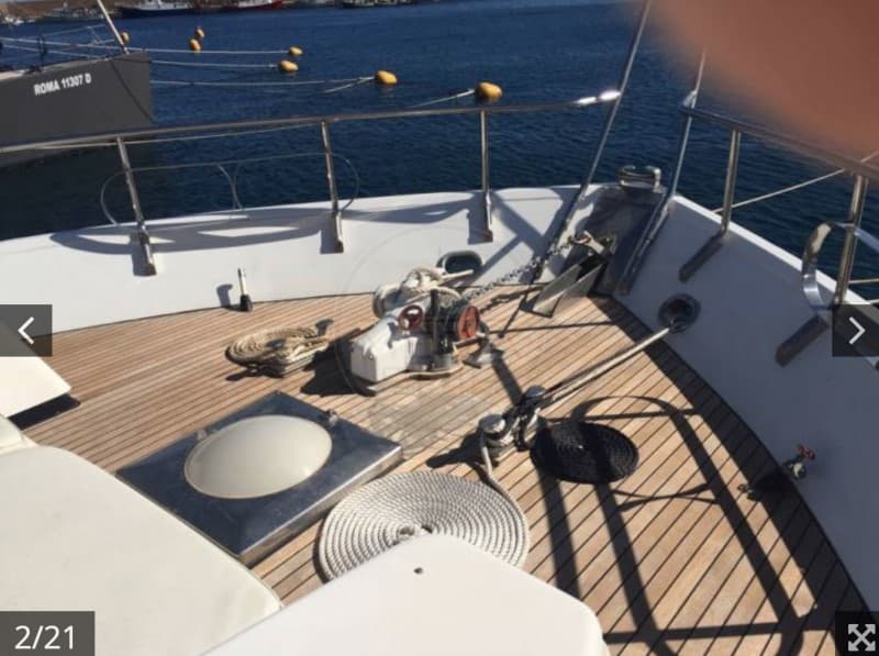 Canados Canados 58' - Deck View Canados Canados 58' - Deck View