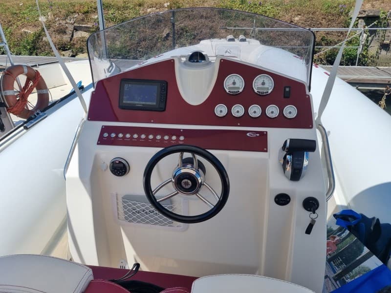 Sea Prop Rib 27 used - detail 1