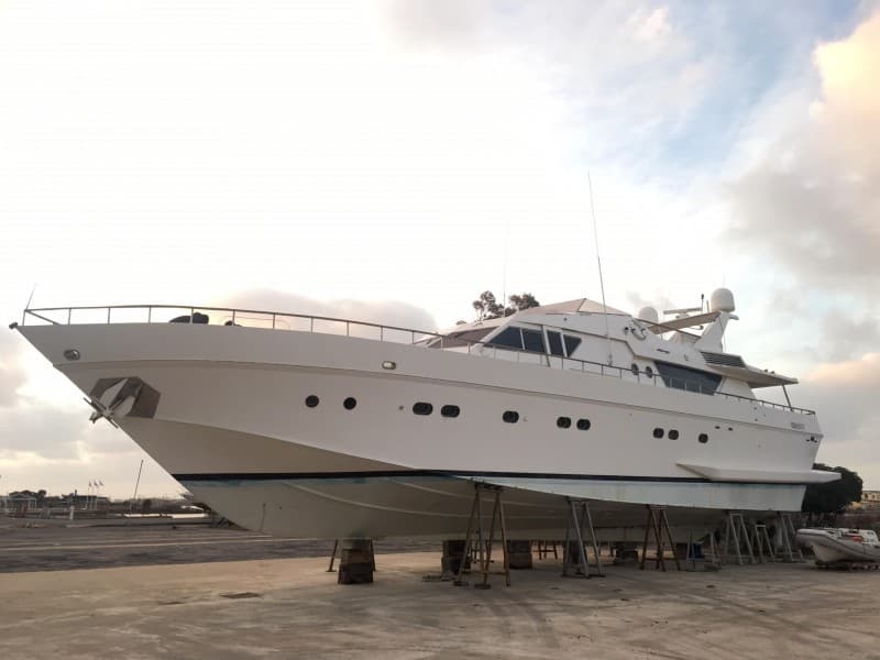 Alalunga Spertini Alalunga 25 - Main View Alalunga Spertini Alalunga 25 - Main View