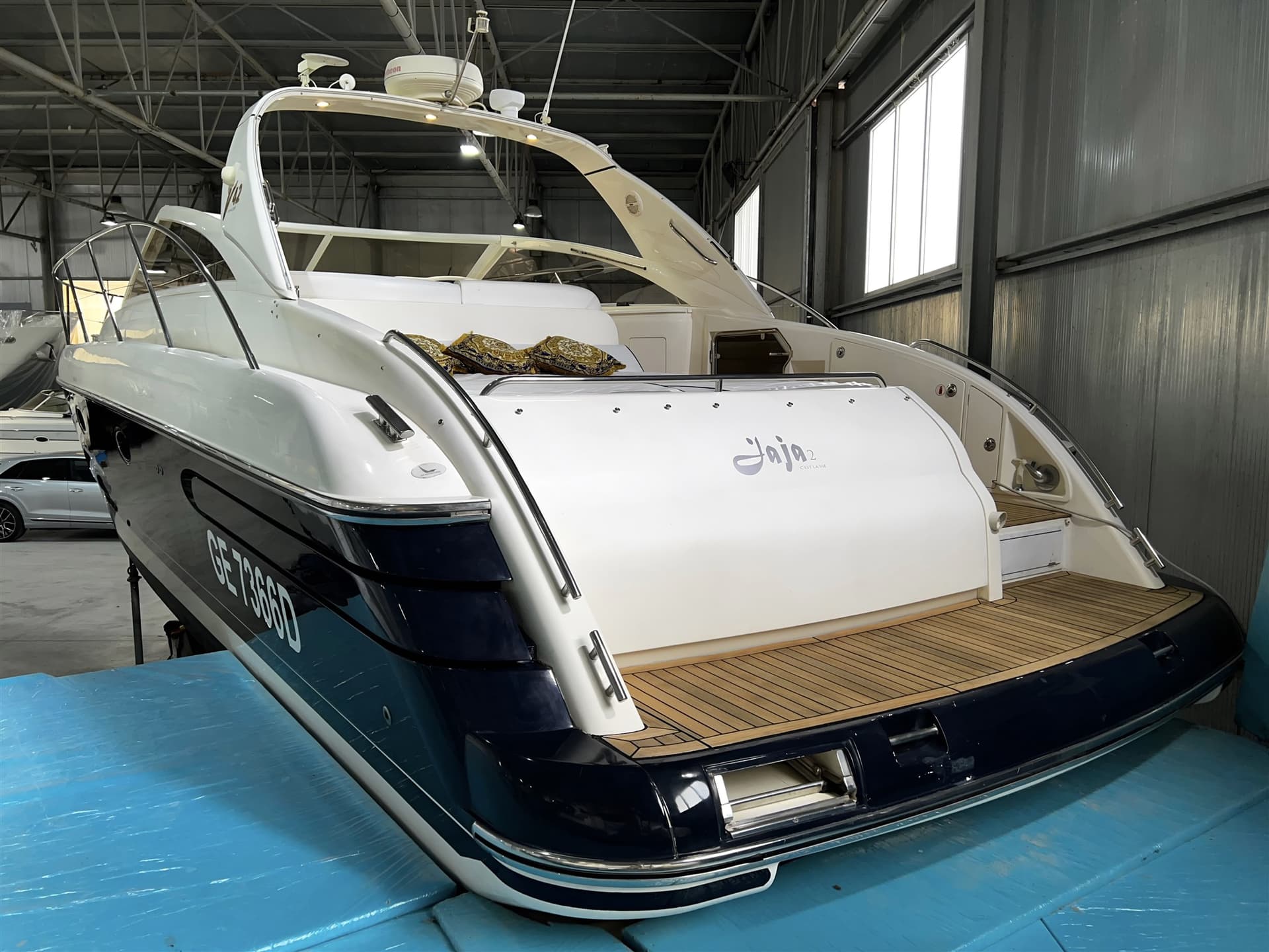 Marine Project Princess V 42 usato - dettaglio 2