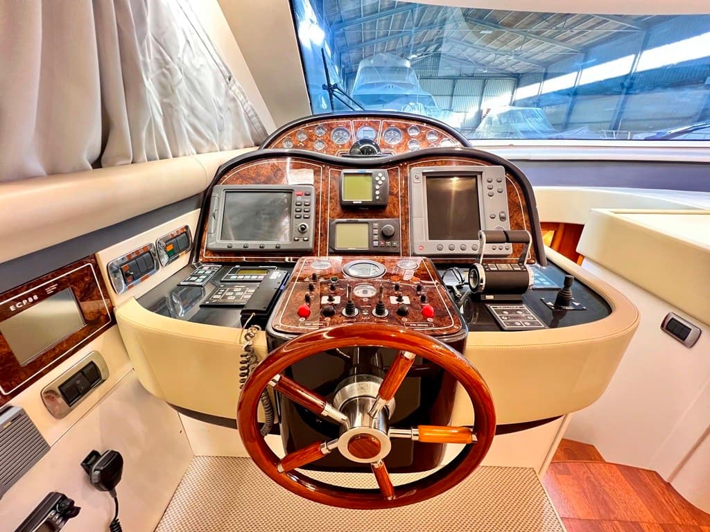 Cayman 62 Cyber usato - foto hero 20