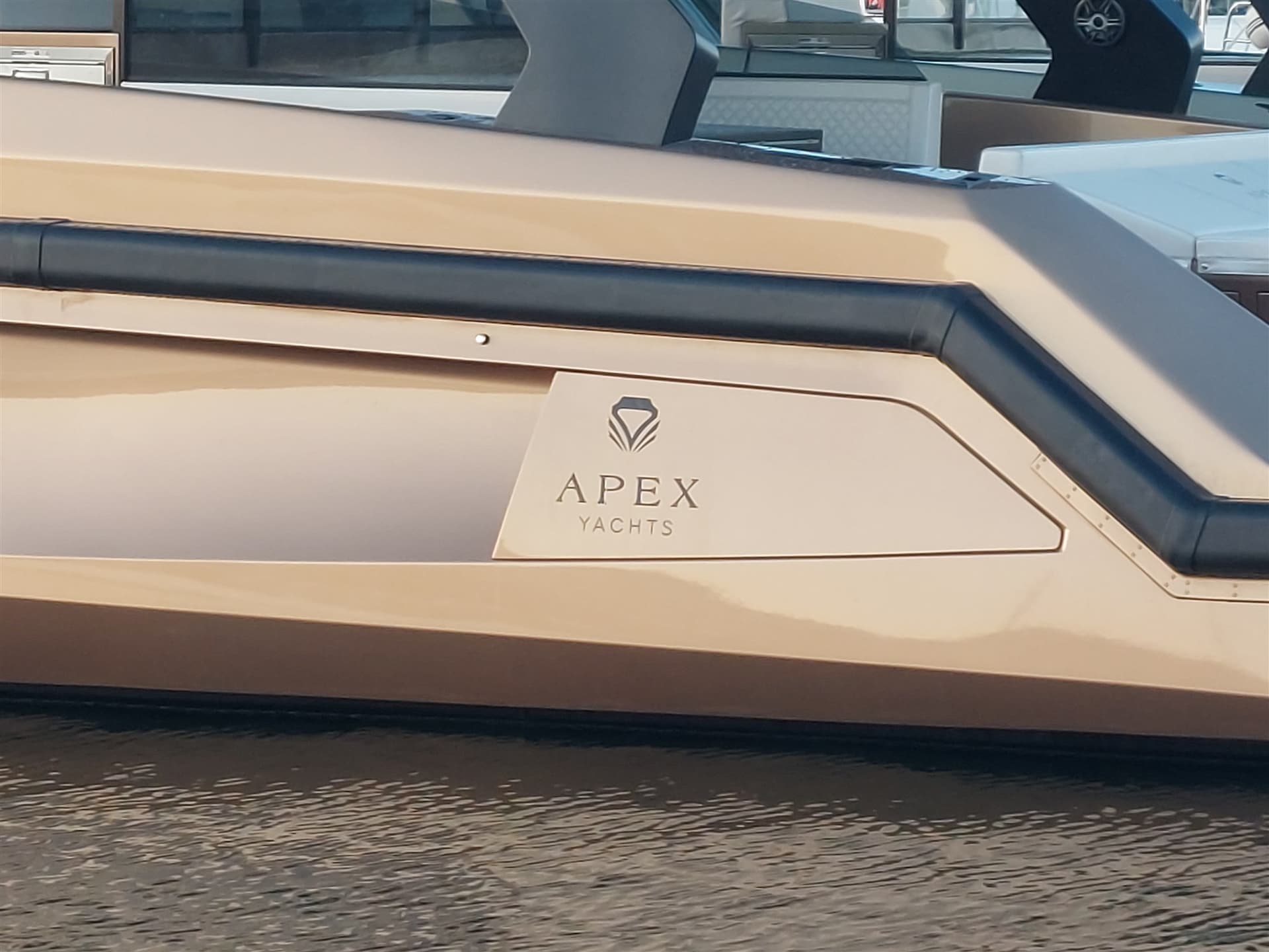 Apex Yachts Apex 60 gebraucht - Detail 3