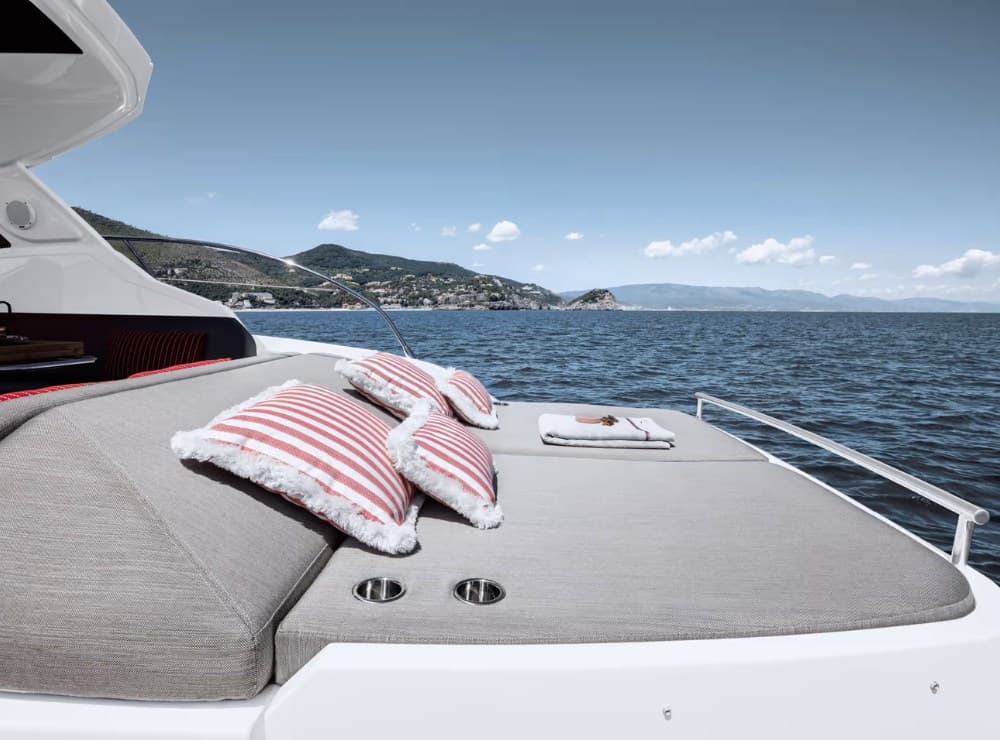 Azimut Atlantis 45 - Interior View Azimut Atlantis 45 - Interior View